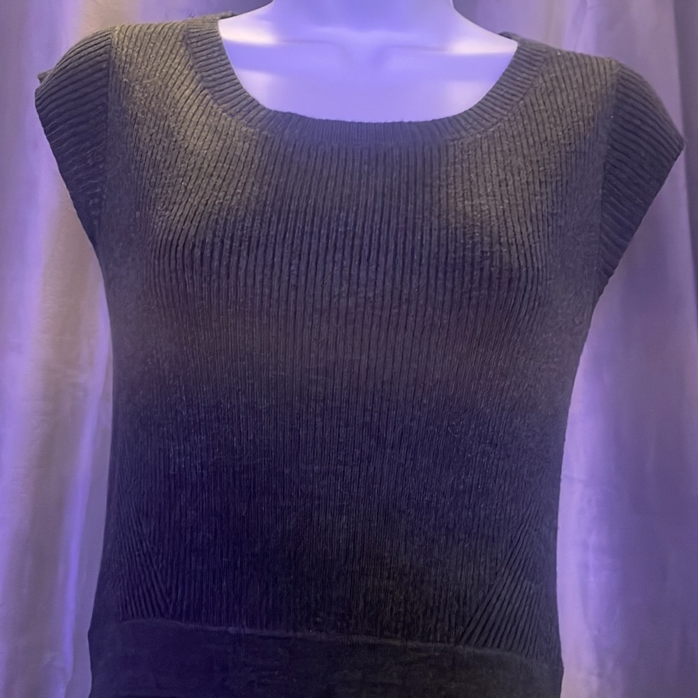 Mossimo sweater dress in charcoal gray. Size small. Fit & flare style. - Picture 2 of 7